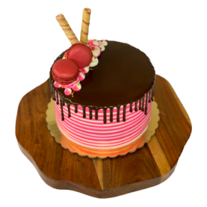Mac & Drip Cake