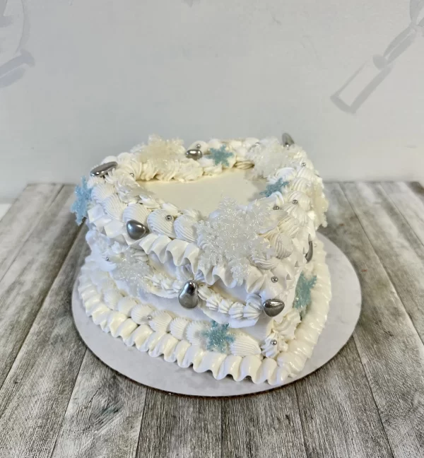 Sip & Decorate Winter Heart - Cake Decorating Classes - February 5 - 6:30PM-8:30PM